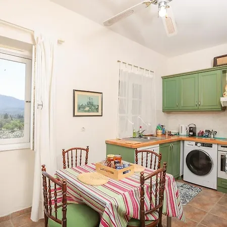 Mansion Boua Daire Agios Ioannis Peristerion